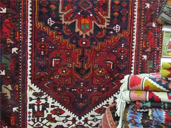 گلیم بافی یکی از بهترین صنایع های دستی بیرجند