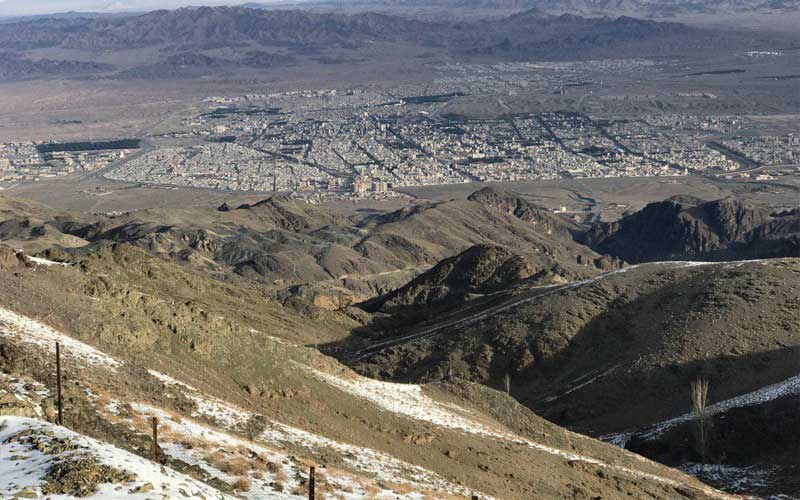 رشته کوه یکی از بهترین جاذبه های طبیعی بیرجند